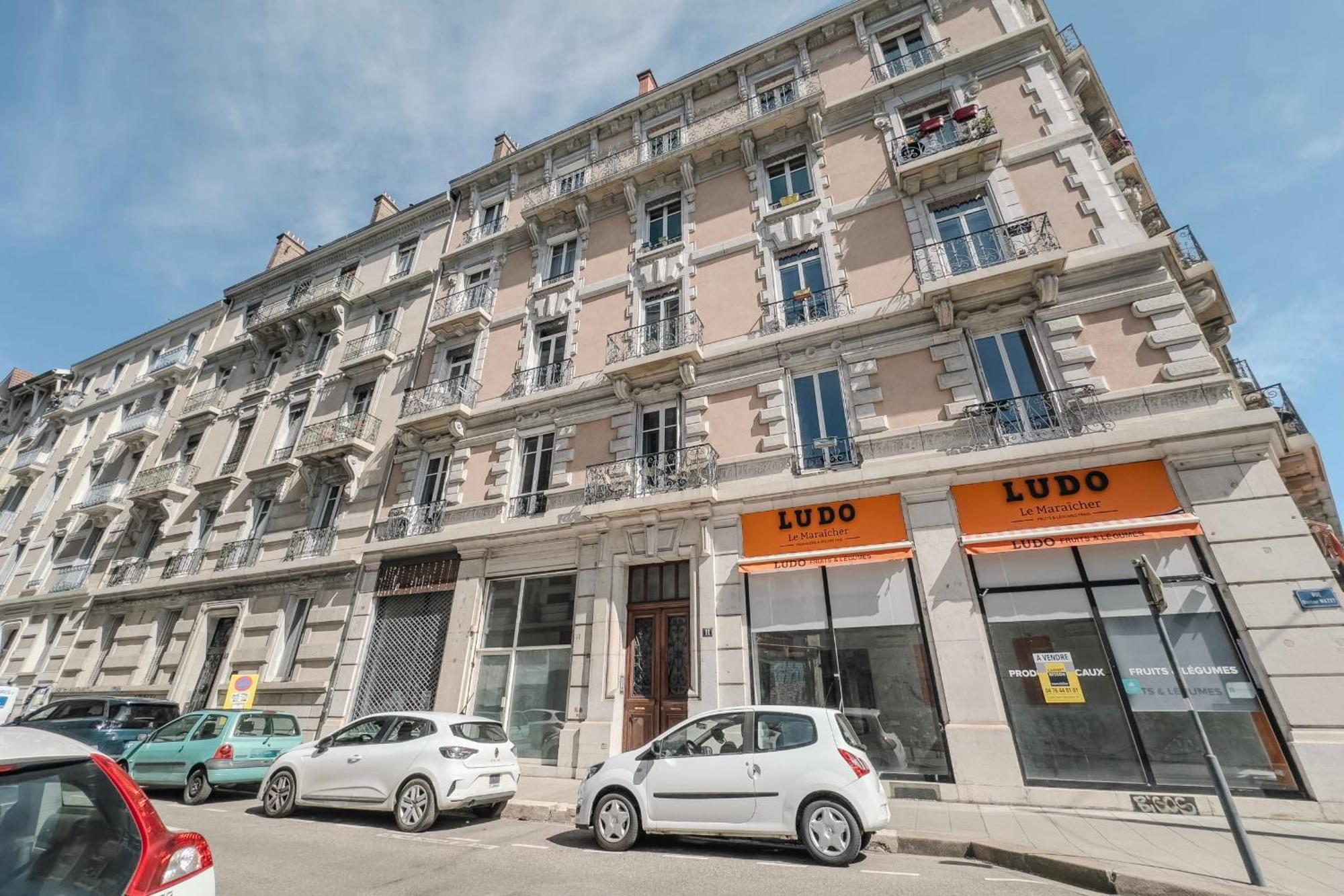 #hw Le Mazet Hyper-centre Haussmanian * Grenoble